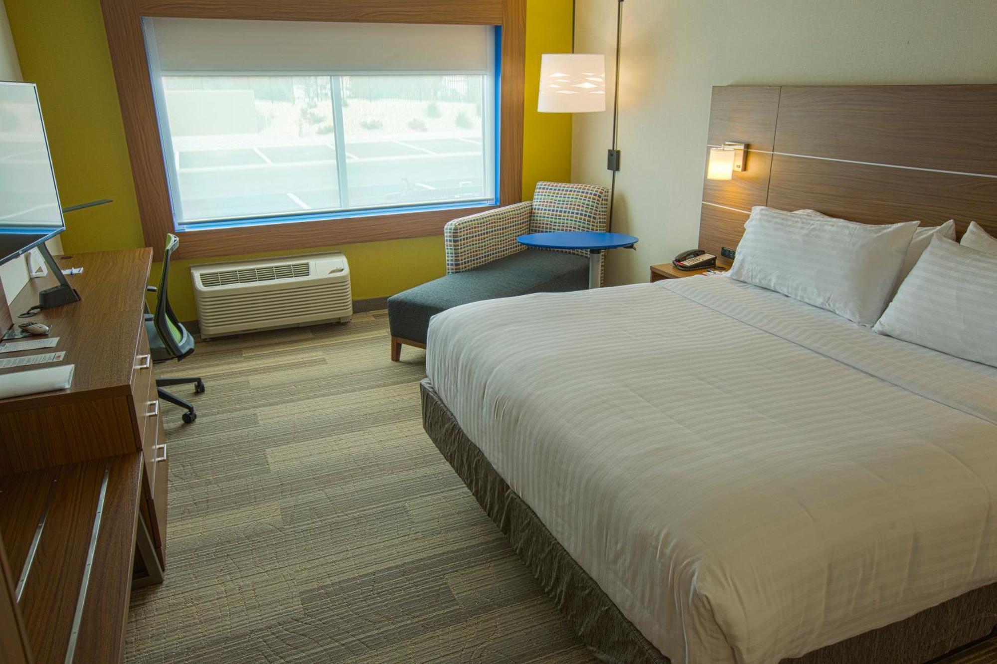 Standard King Room