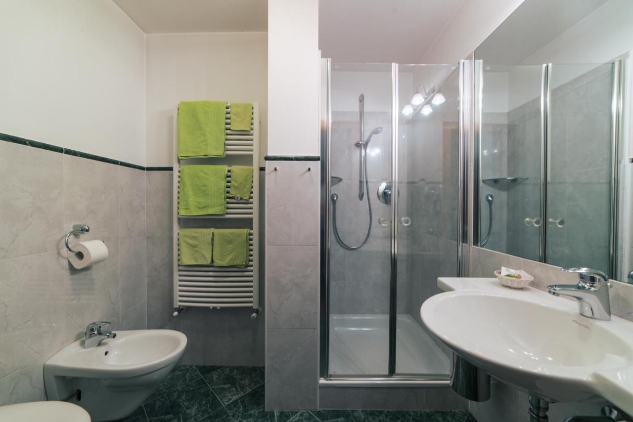 Large Single Room