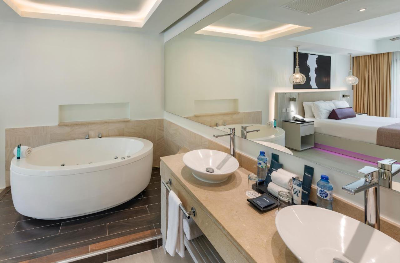 Luxury Presidential one bedroom suite Diamond Club