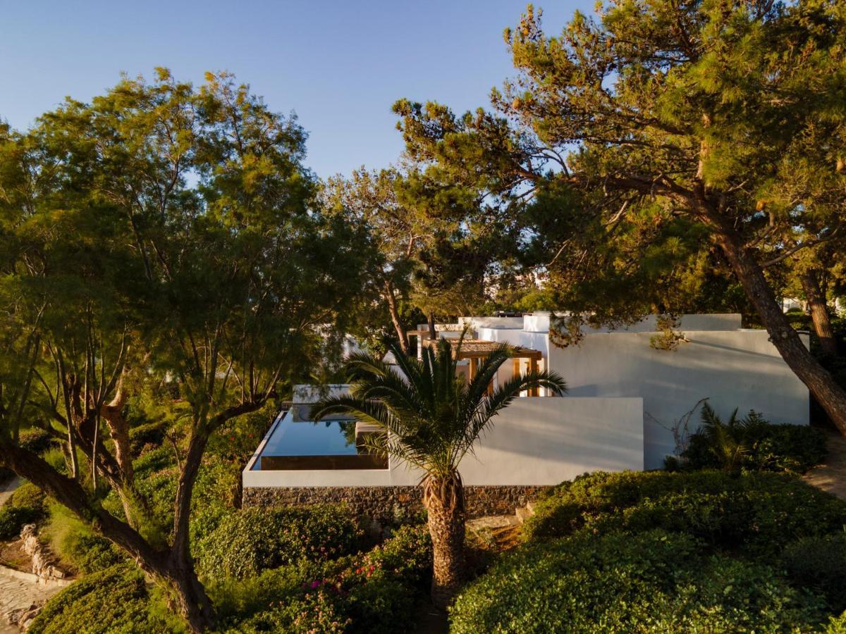 Two-Bedroom Seafront Villa with Private Pool,1553991001:JPEG