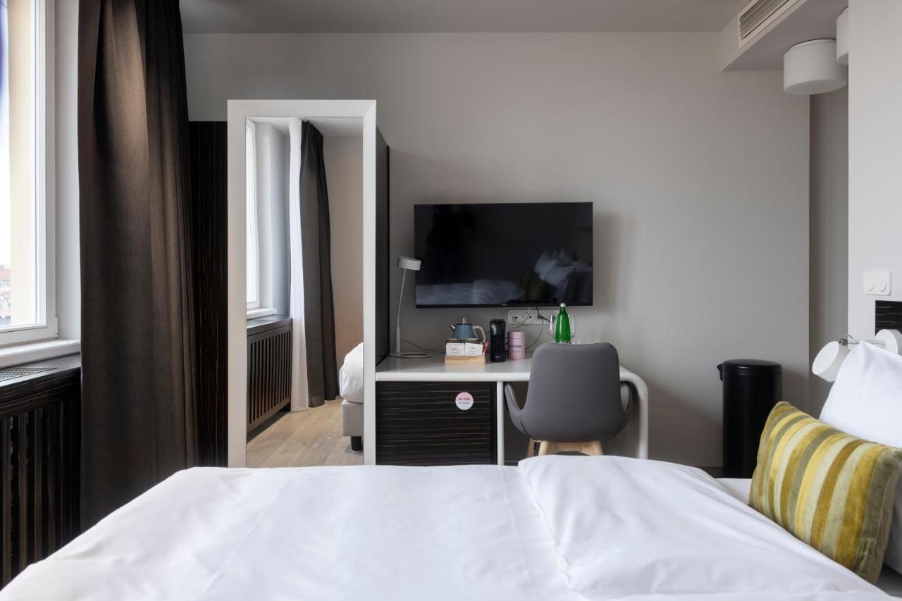 Large Room