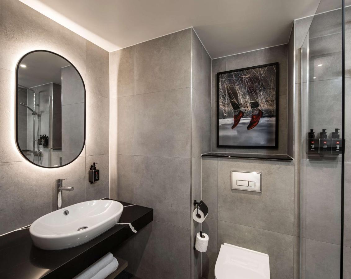 Standard Room - Urban,1538794111:JPEG