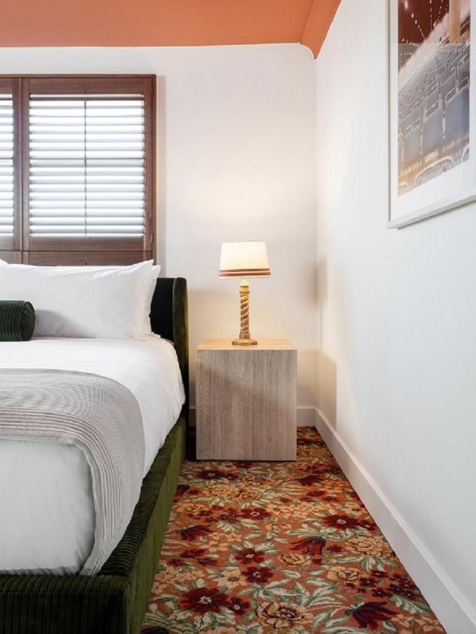 Zimmer mit Queensize-Bett