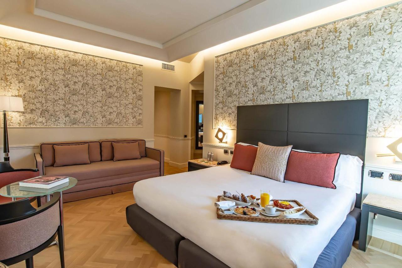 Deluxe Double or Twin Room Plus