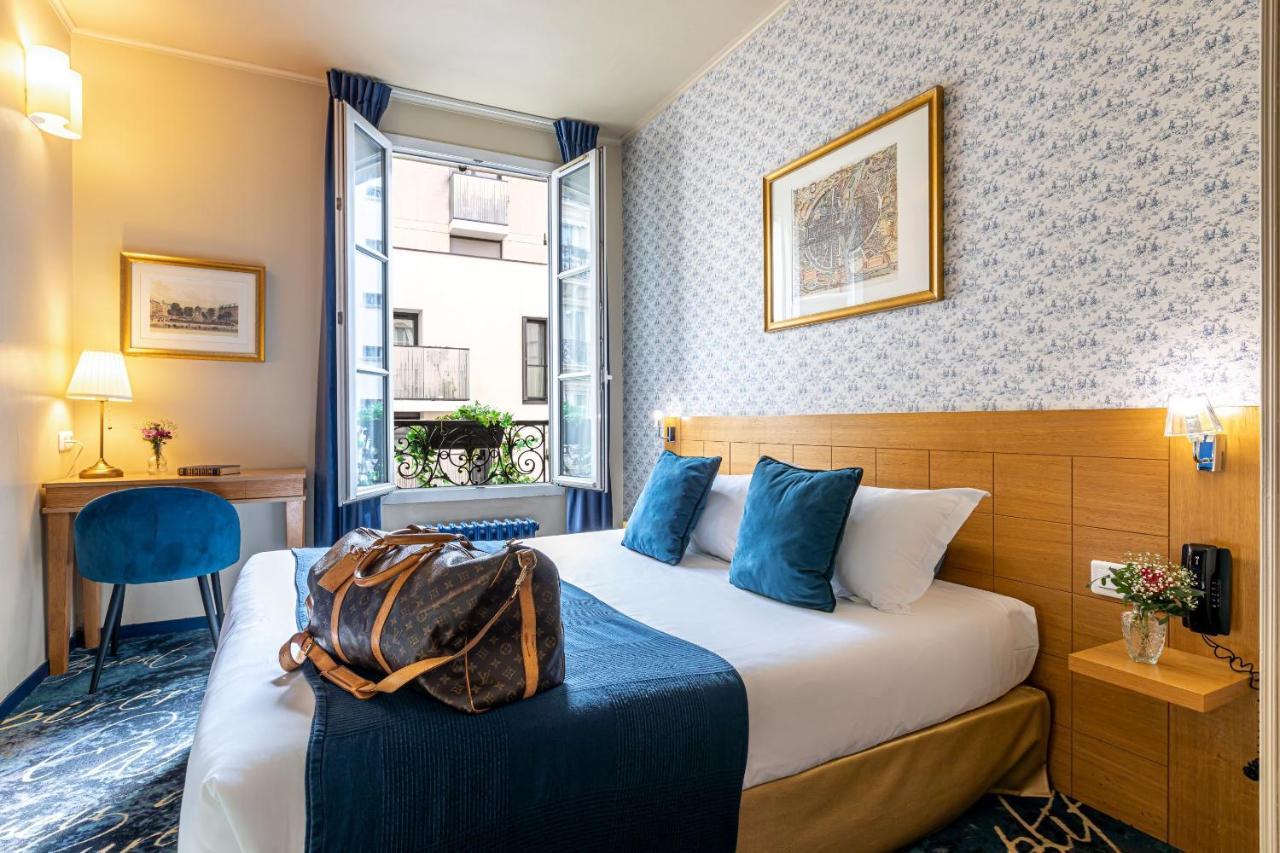 Baudelaire Room