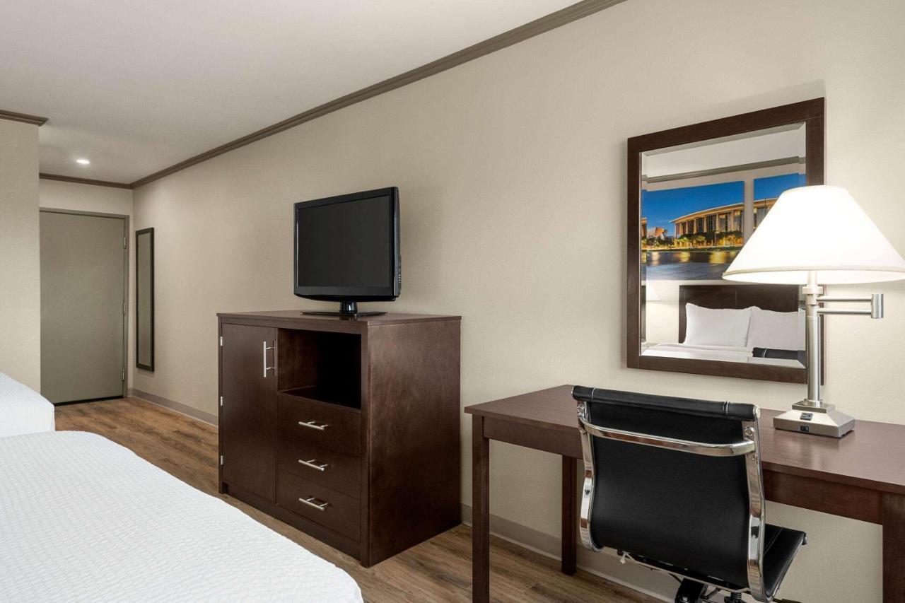 Studio Suite with Two Queen Beds - Non-Smoking,1351128391:JPEG
