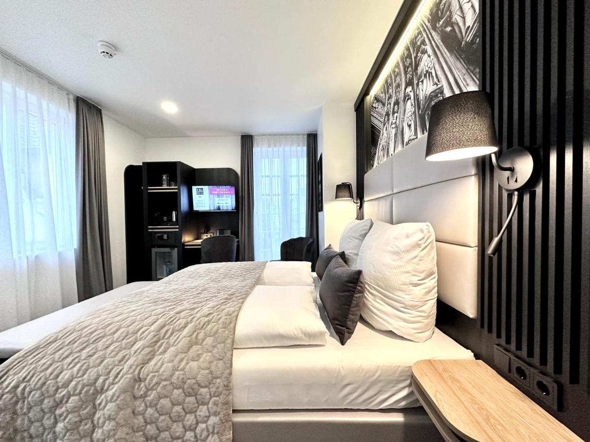 Large Double Room River View