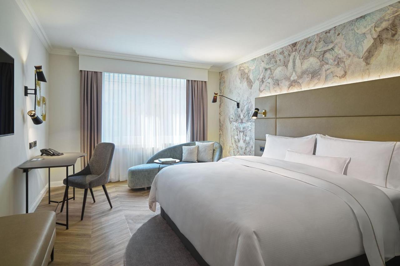 Deluxe Double Room City View