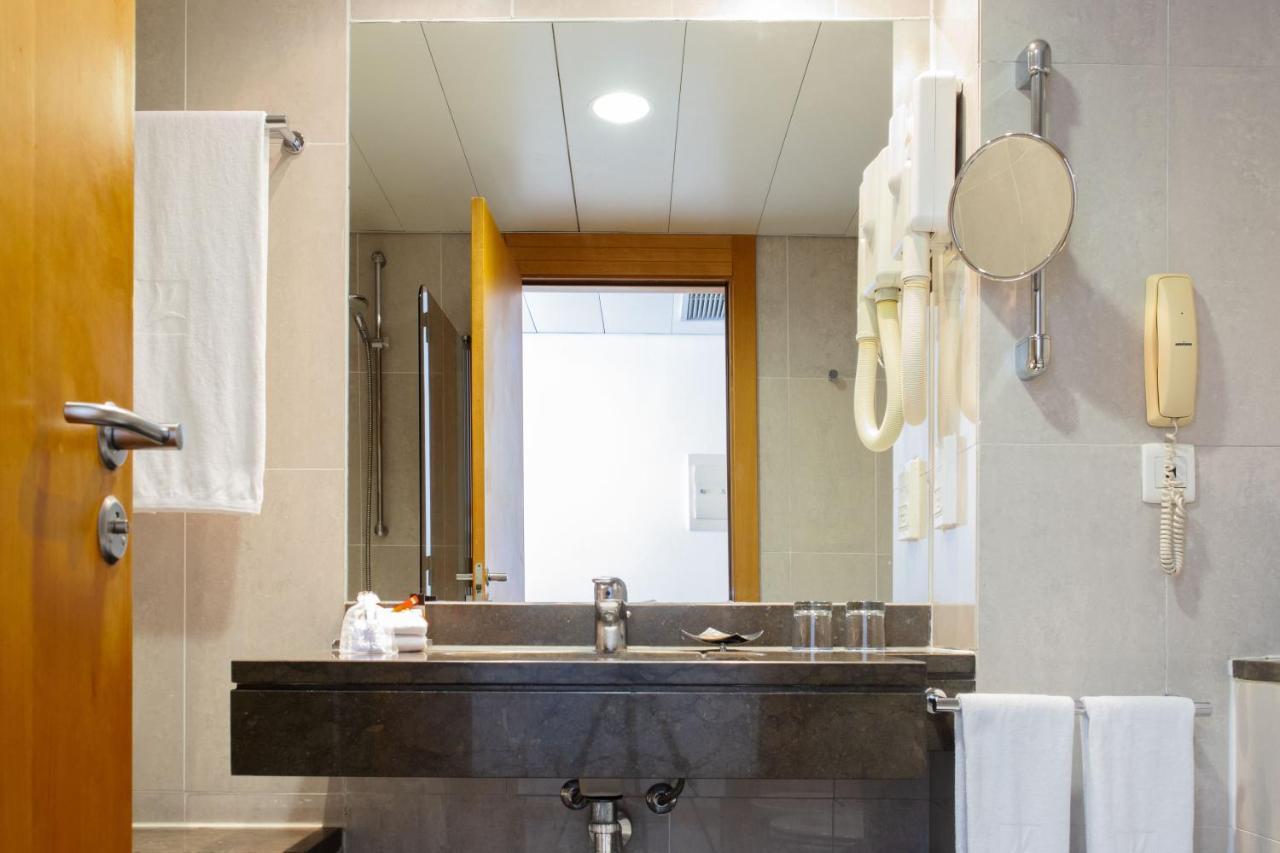 Double or Twin Room with Extra Bed,1588046039:JPEG
