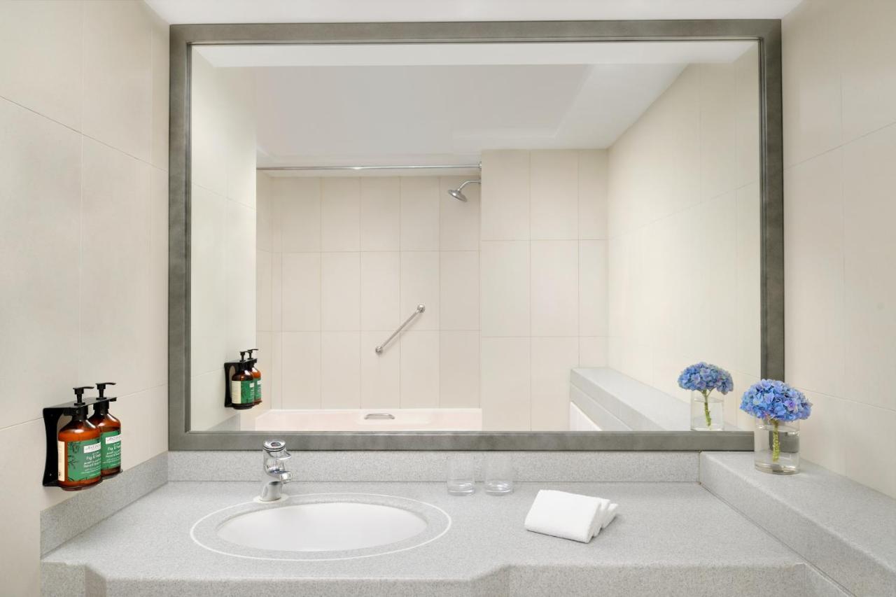 Junior Suite,1457675521:JPEG