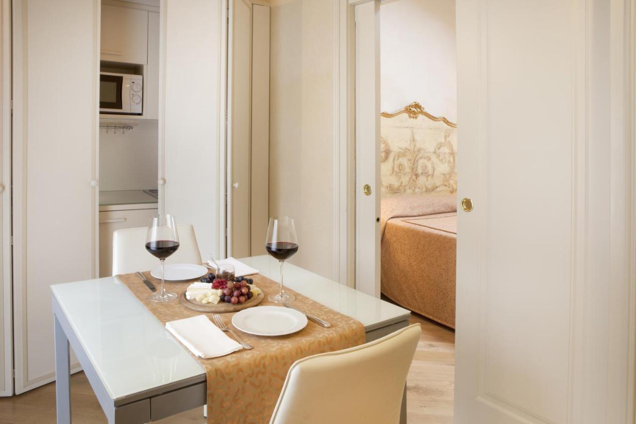 Large Double or Twin Room