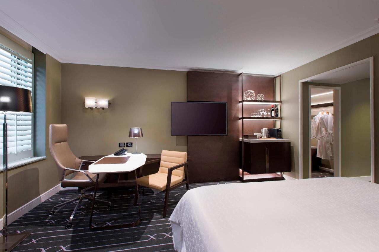 King Room - City Side,1430871421:JPEG
