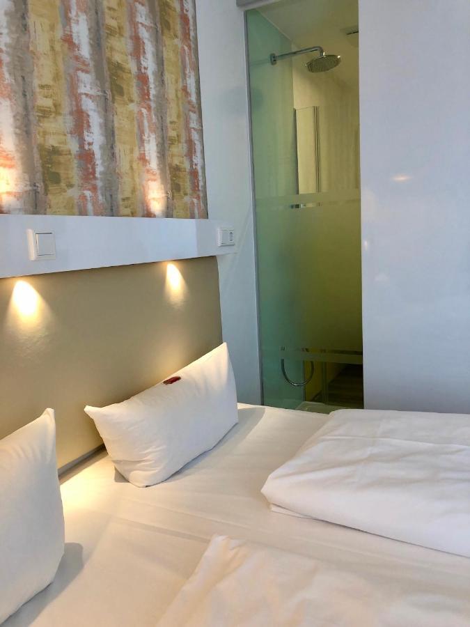 Deluxe Doppel-/Zweibettzimmer