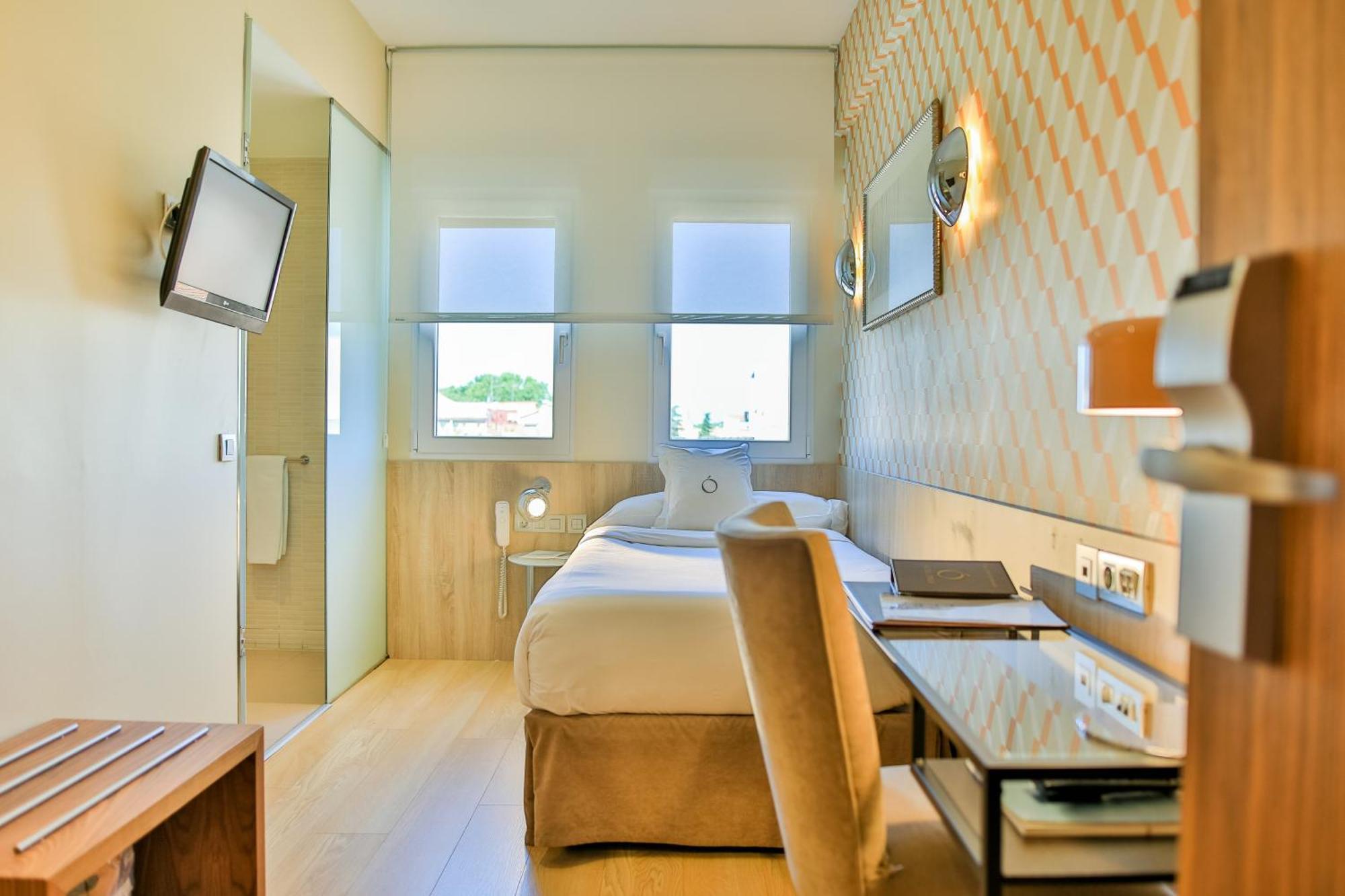 Economy Single Room