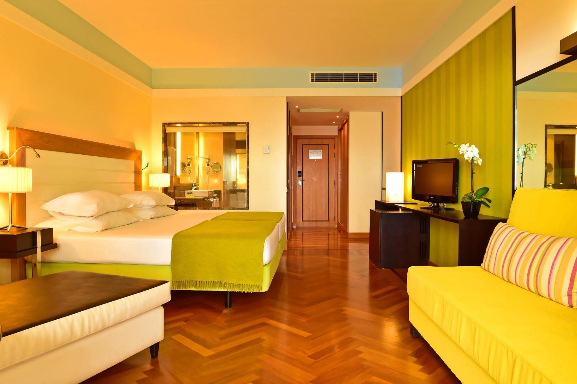 Classic Twin Room Sea View