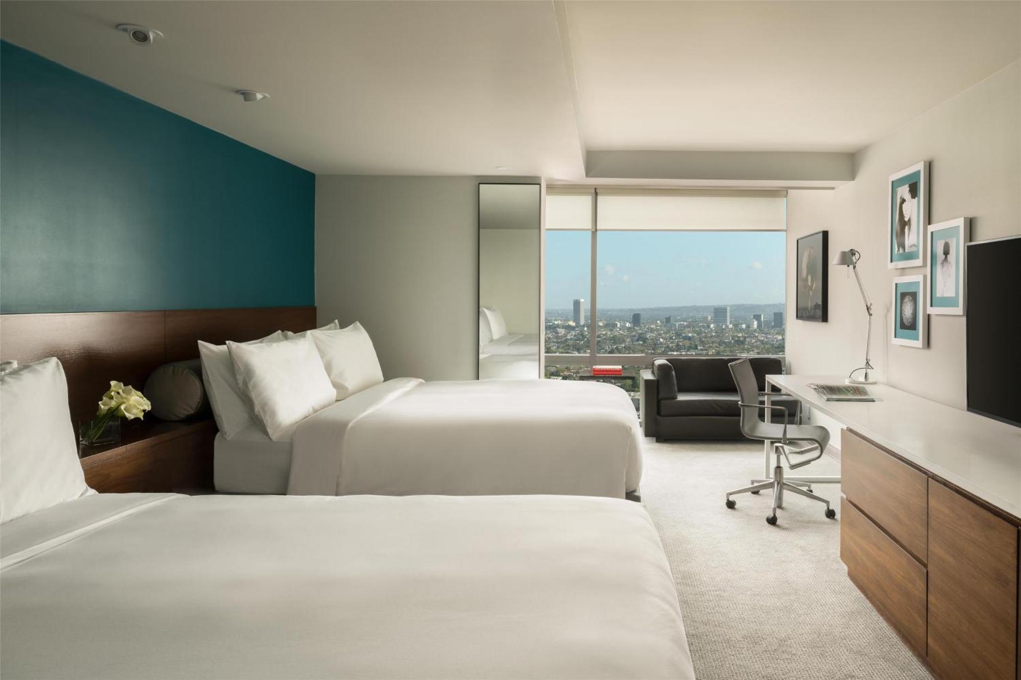 Queen Room with Two Queen Beds and Street View,1746892756:JPEG