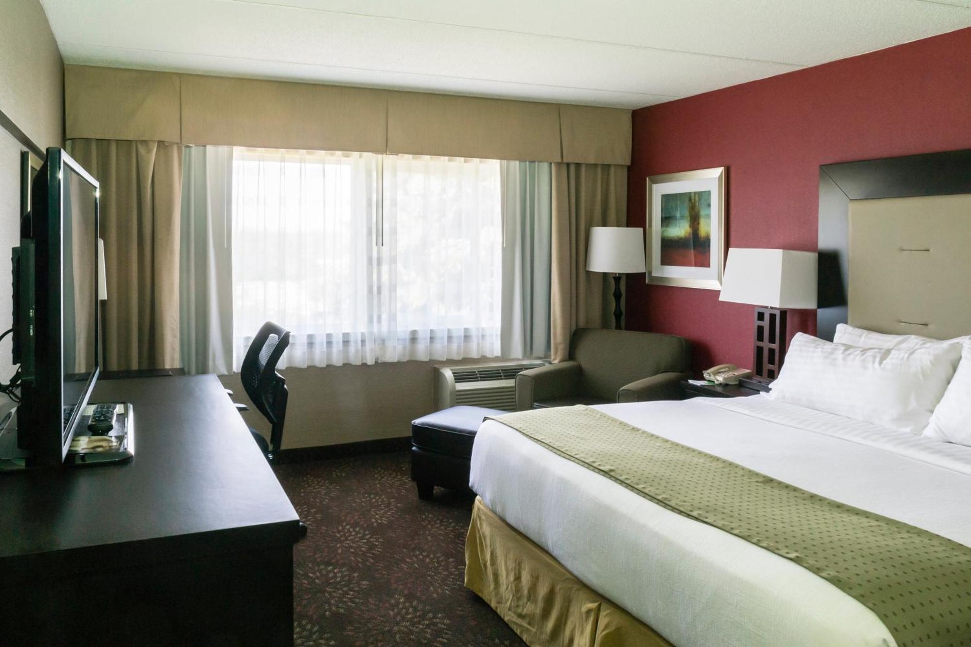 Standard King Room with Walk-In Shower