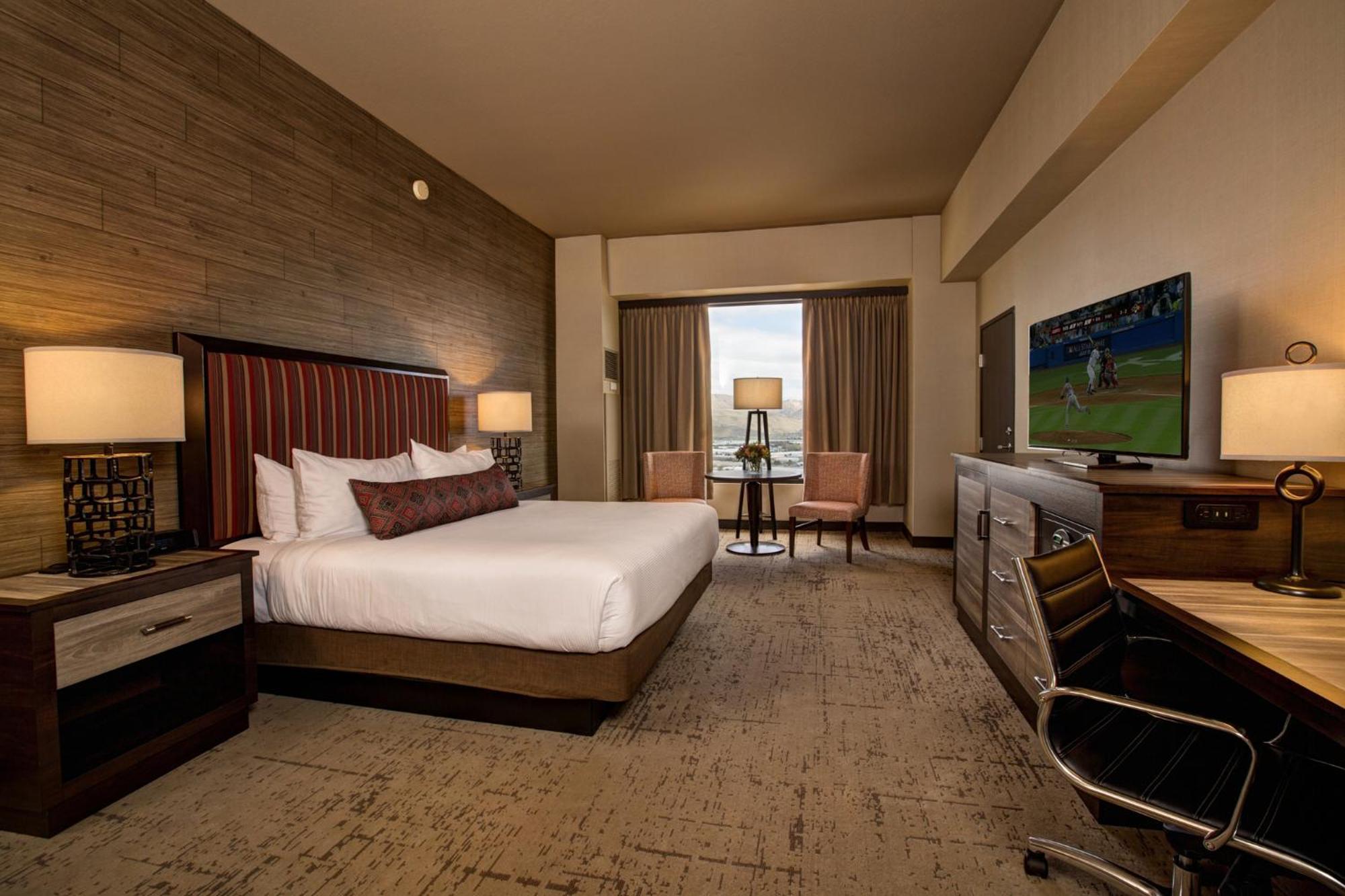 Free Upgrade from Casino Tower to Resort Tower,379114213:JPEG