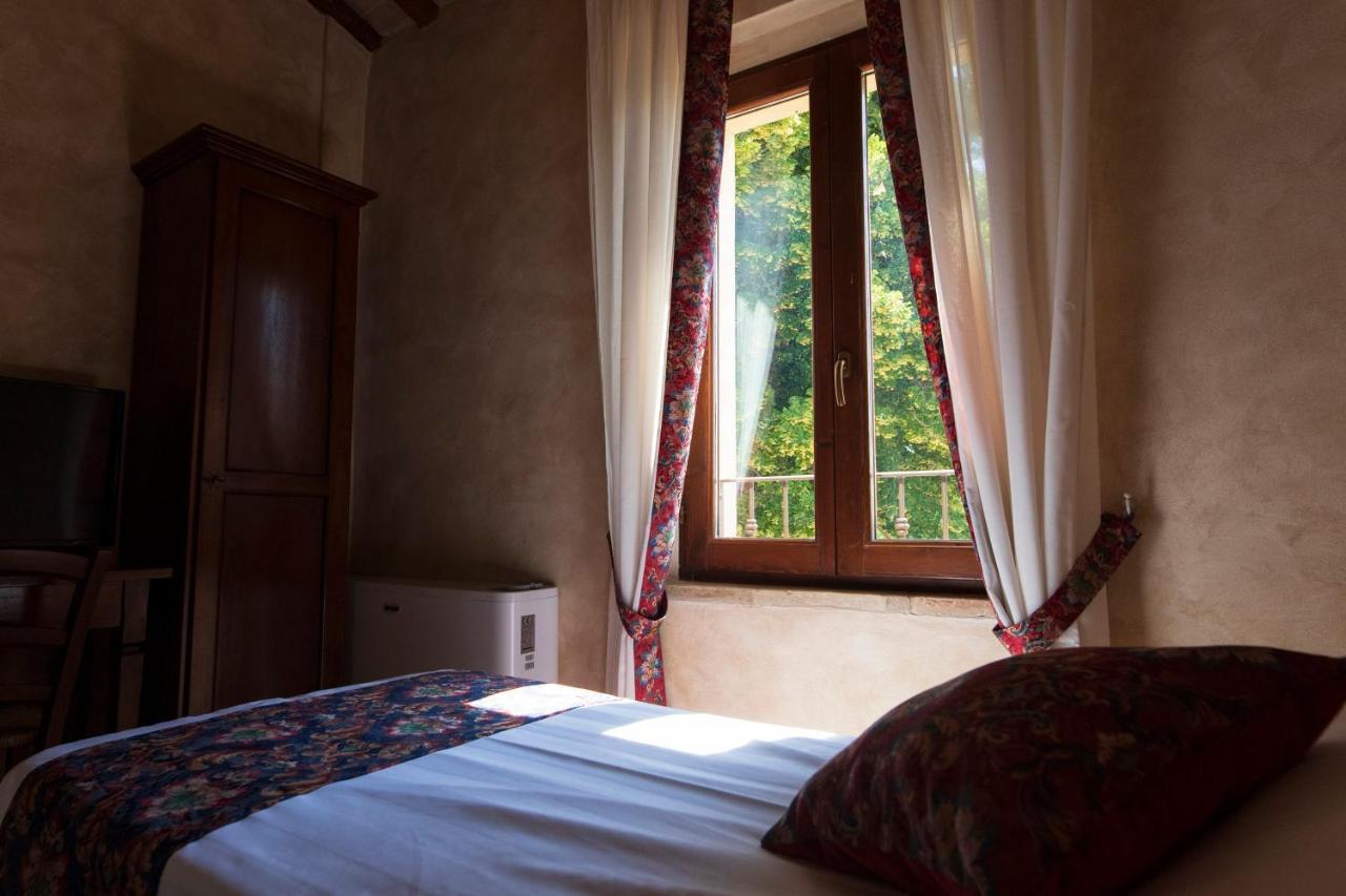 Single Room Private Bathroom
