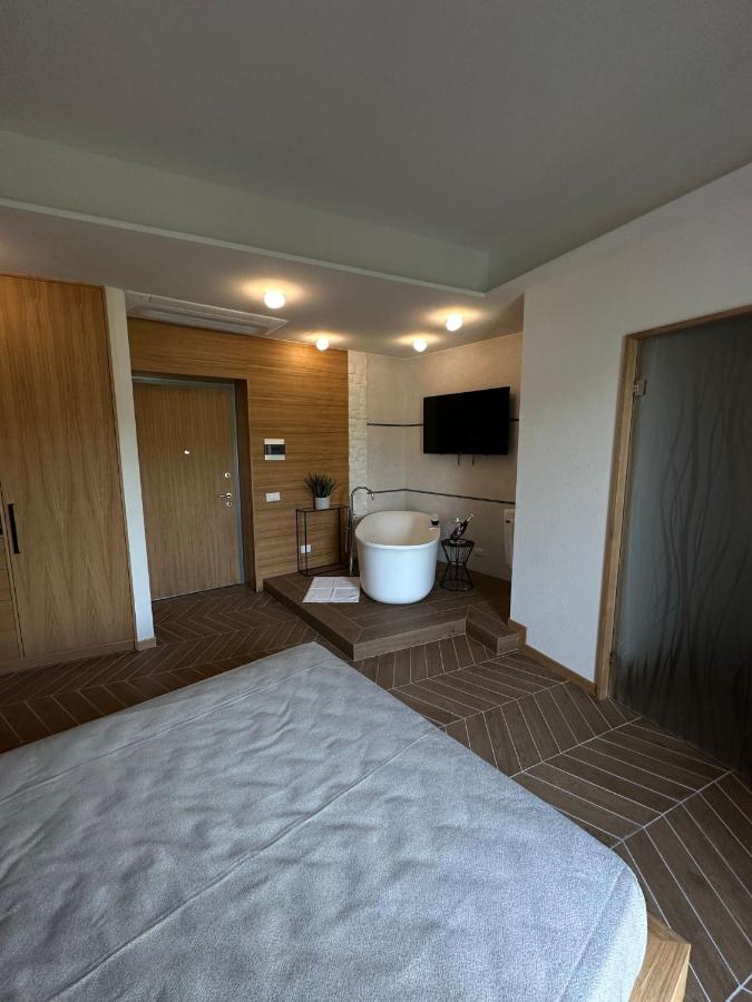 Double Room Spa Bath