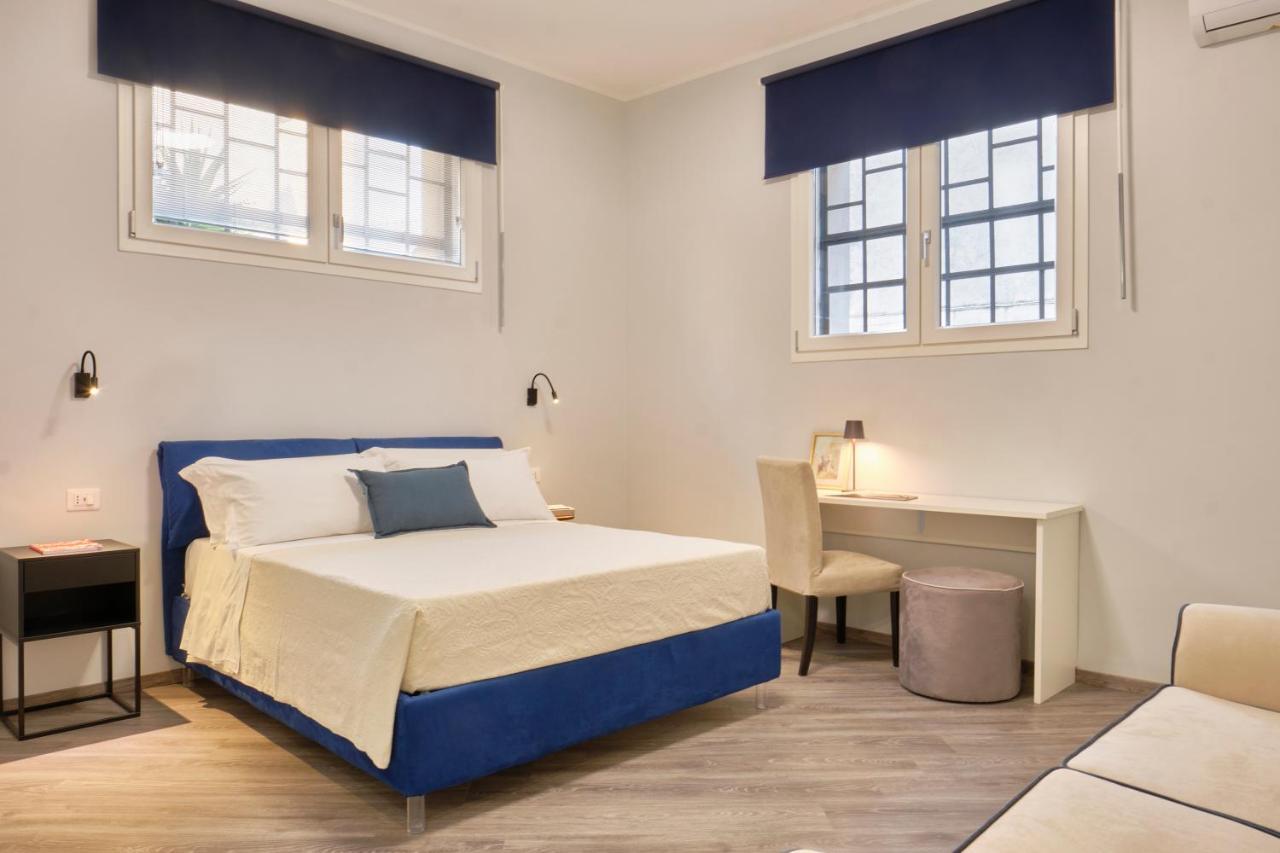 Deluxe Double Room with Extra Bed,1466515145:JPEG