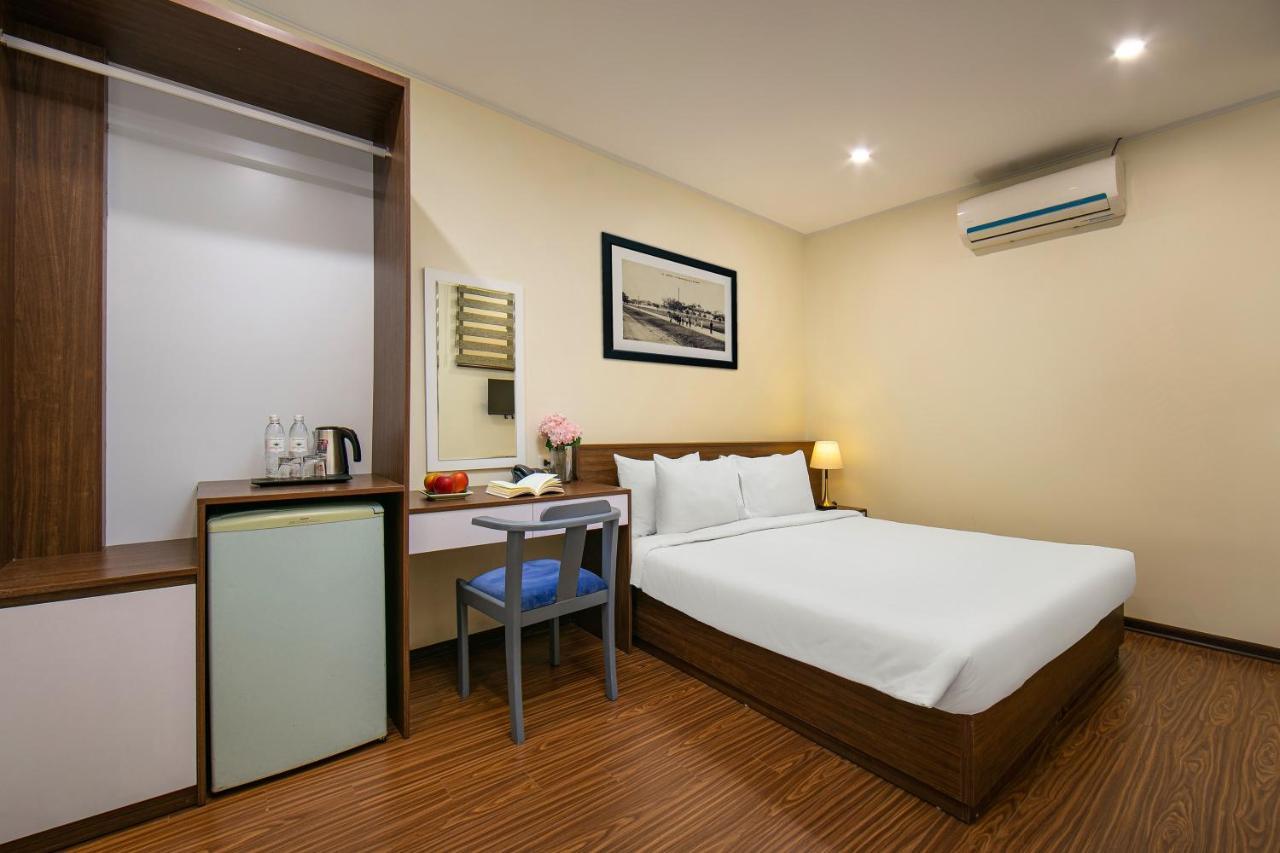 Deluxe Double Room,1469215037:JPEG