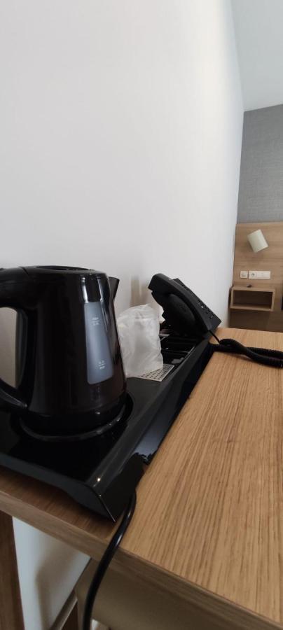Twin Room,1498505740:JPEG