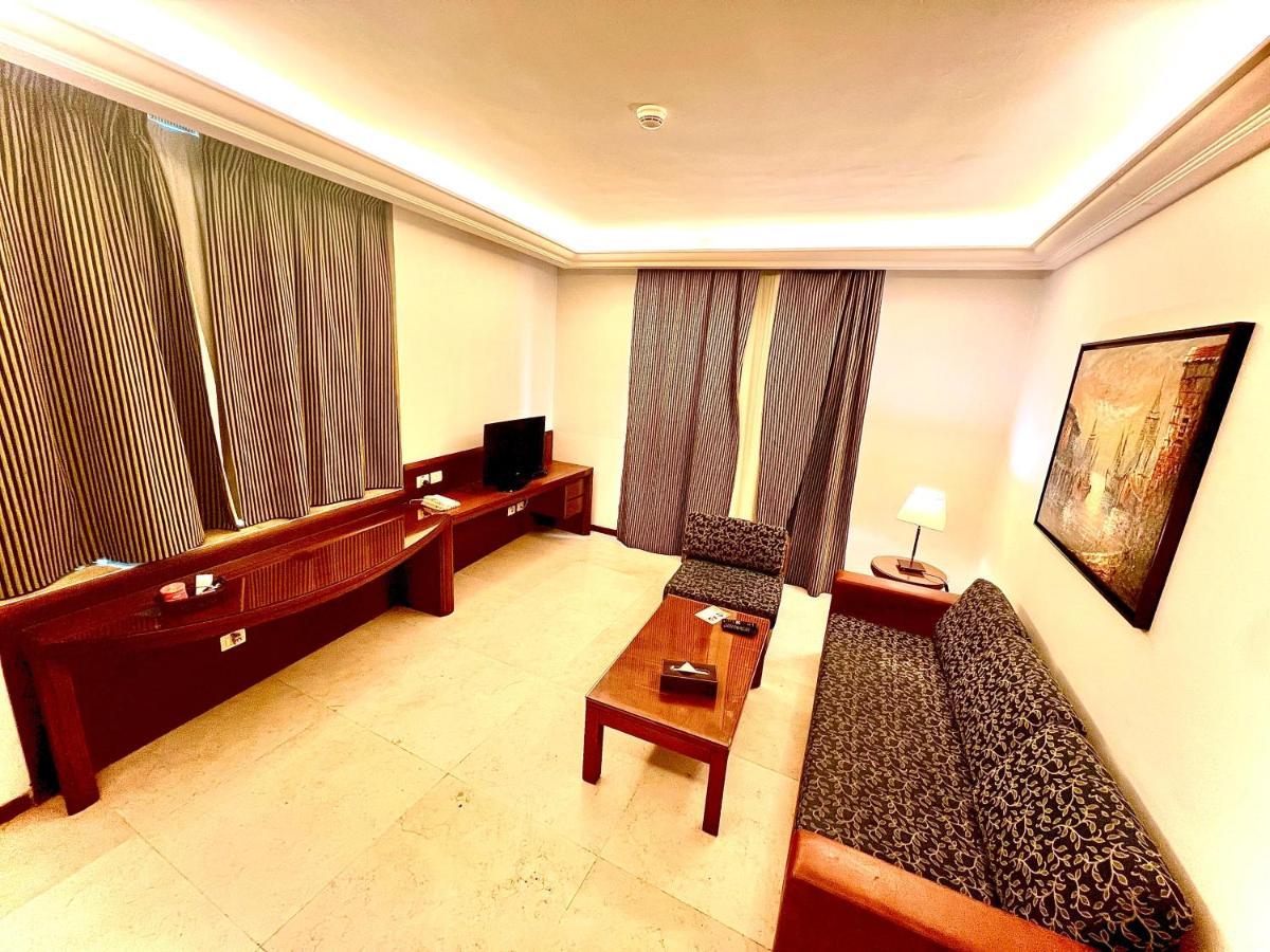Executive Suite