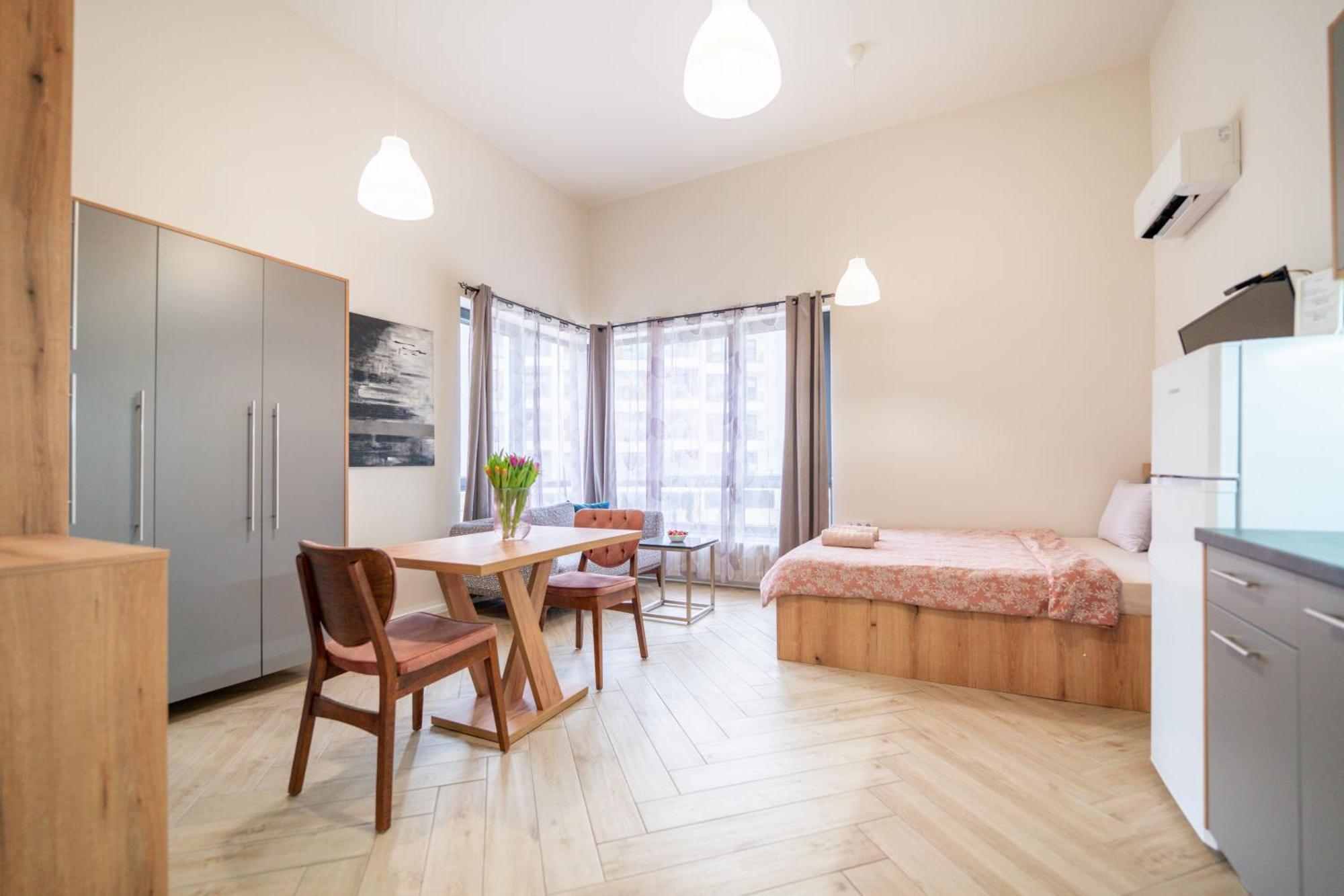 Studio met Kingsize Bed