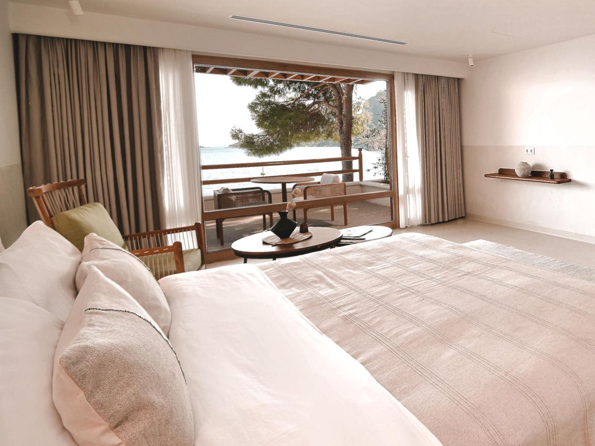 Superior Room Sea view,1507365637:JPEG