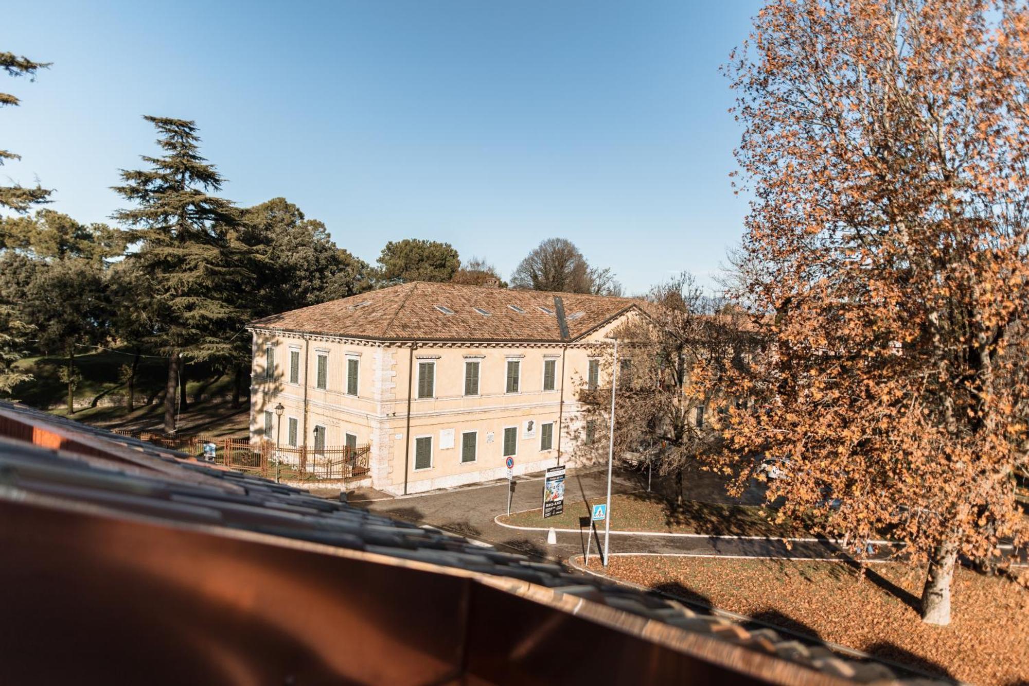 Suite with Spa Bath,1508095426:JPEG