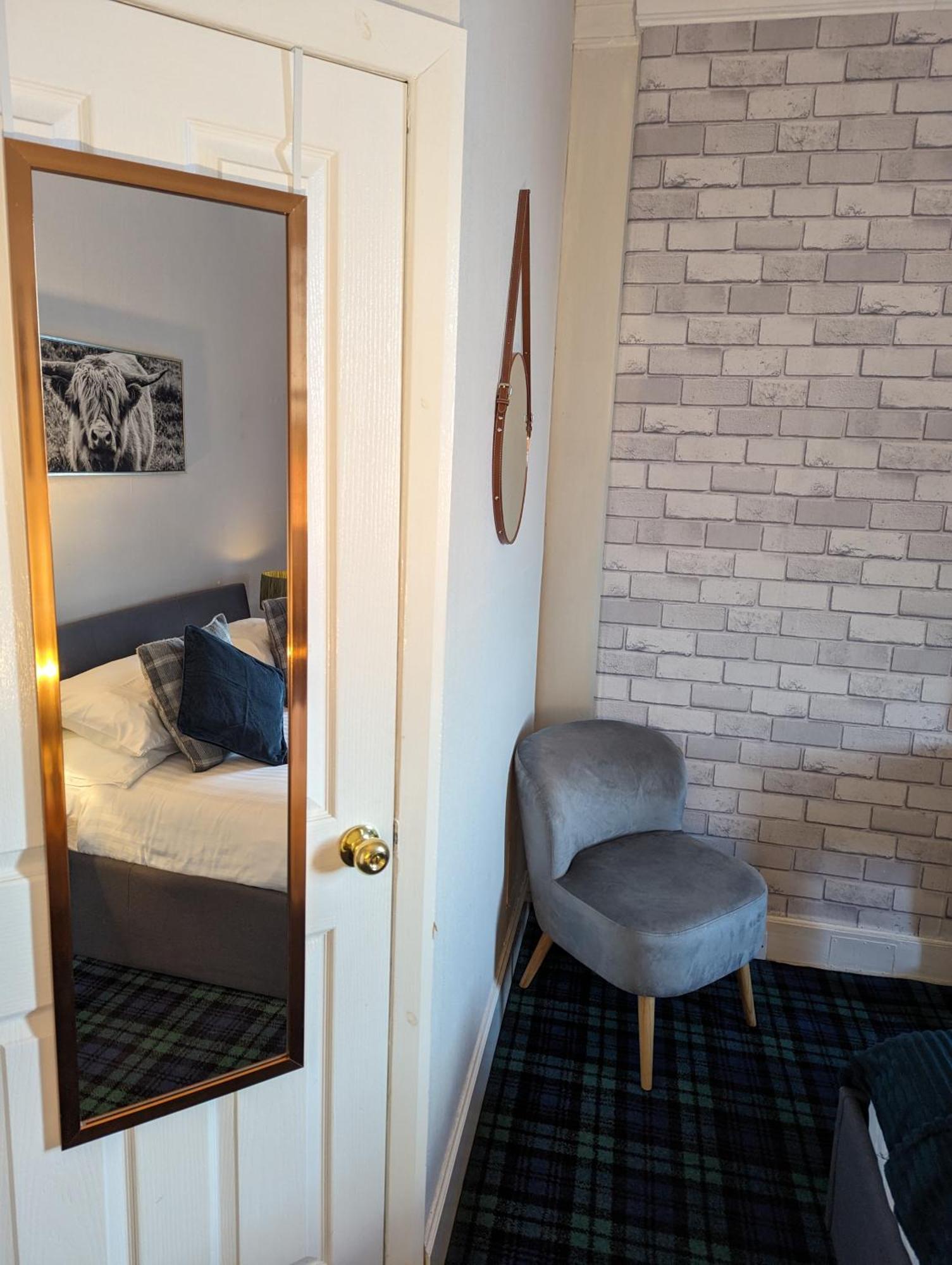 Double Room Private Bathroom
