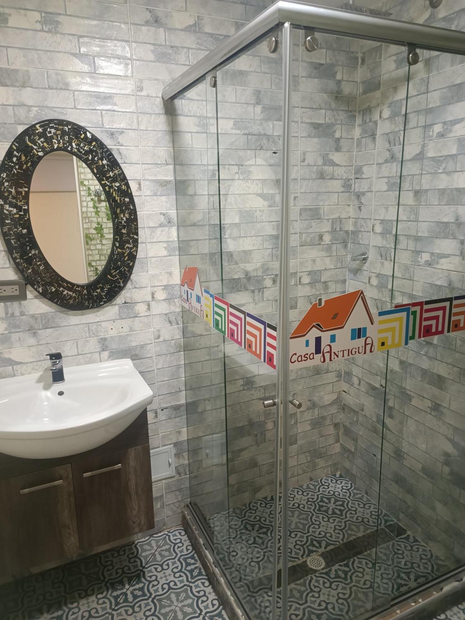 Deluxe Suite Spa Bath