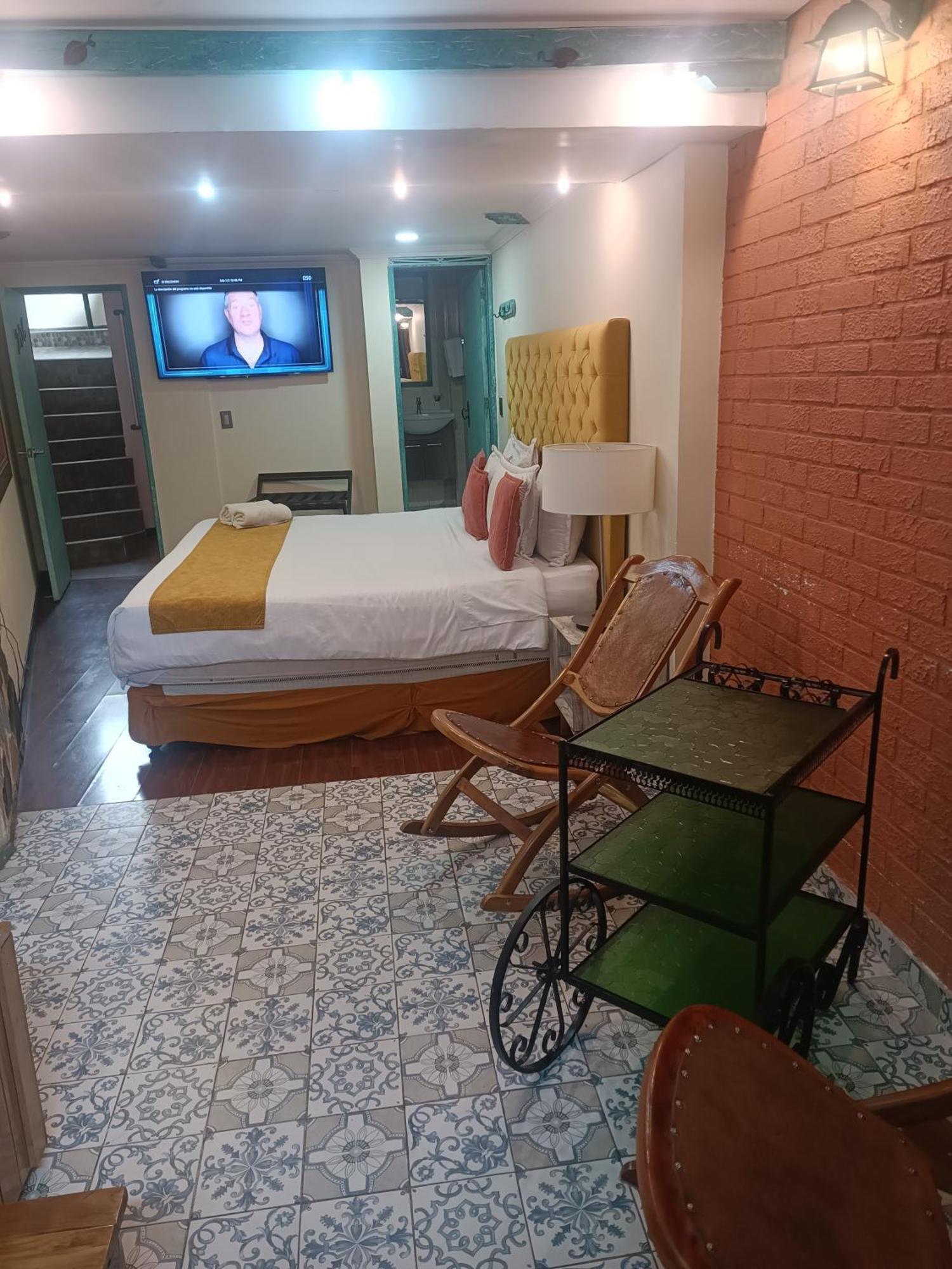 Deluxe Suite Spa Bath