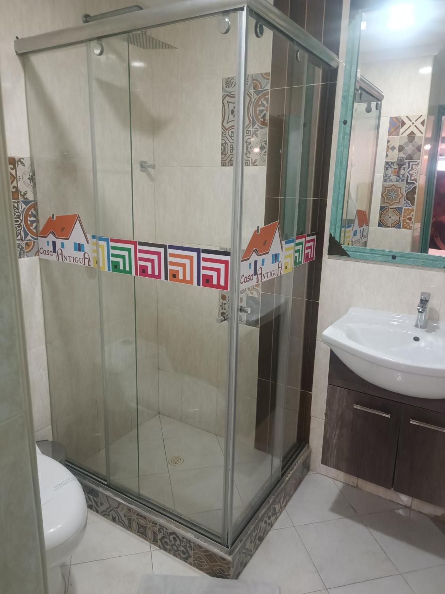 Deluxe Suite Spa Bath
