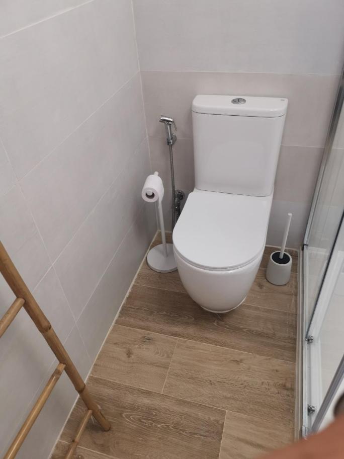 Quadruple Room Bathroom