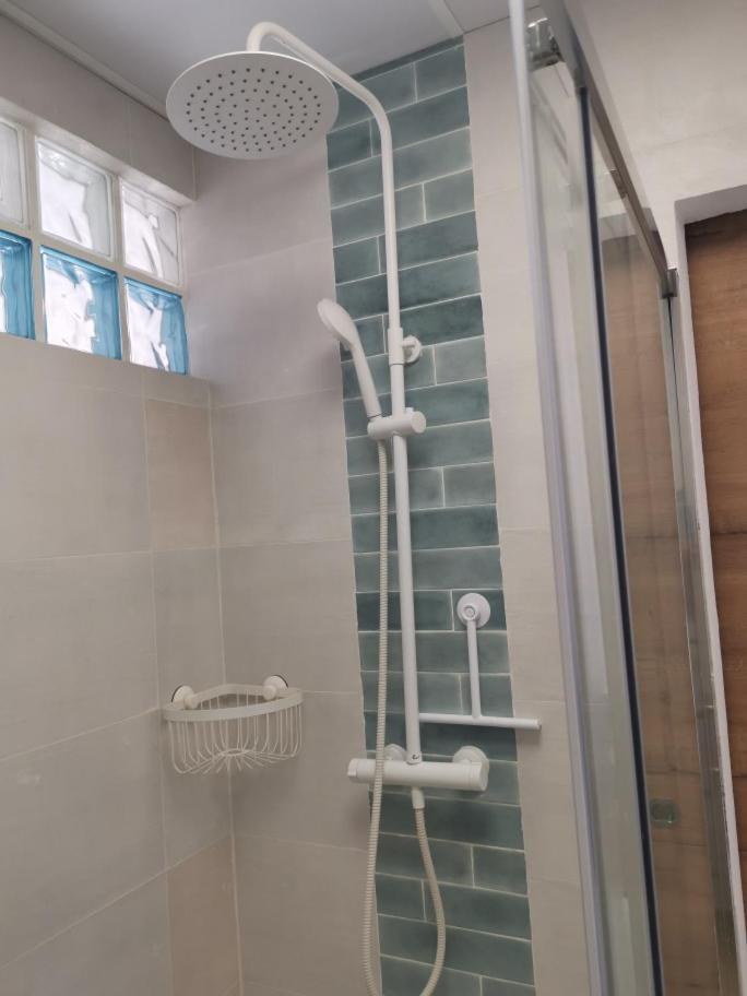 Quadruple Room Bathroom