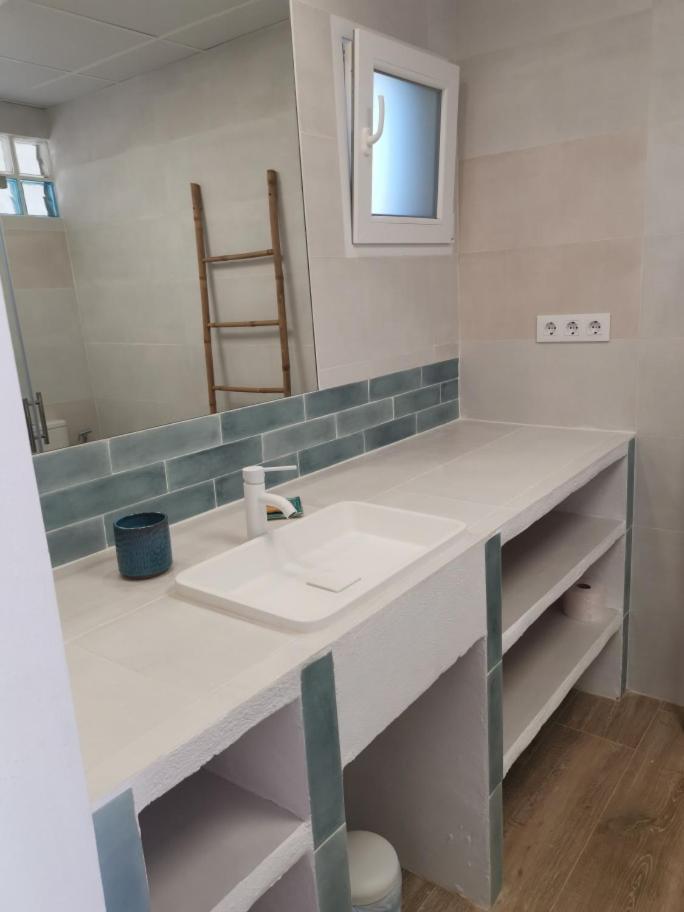 Quadruple Room Bathroom