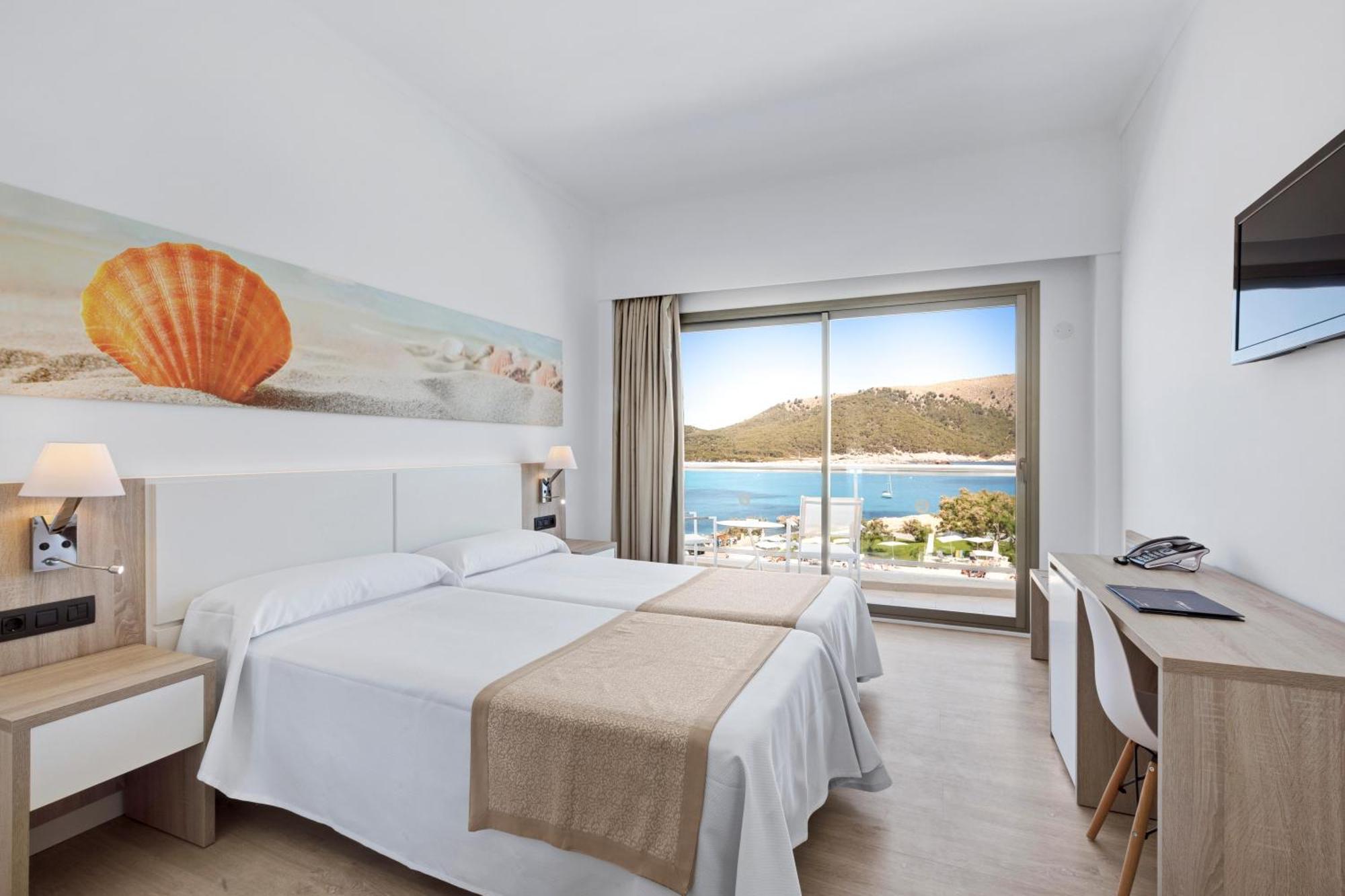 Double or Twin Room Sea View,1528233148:JPEG