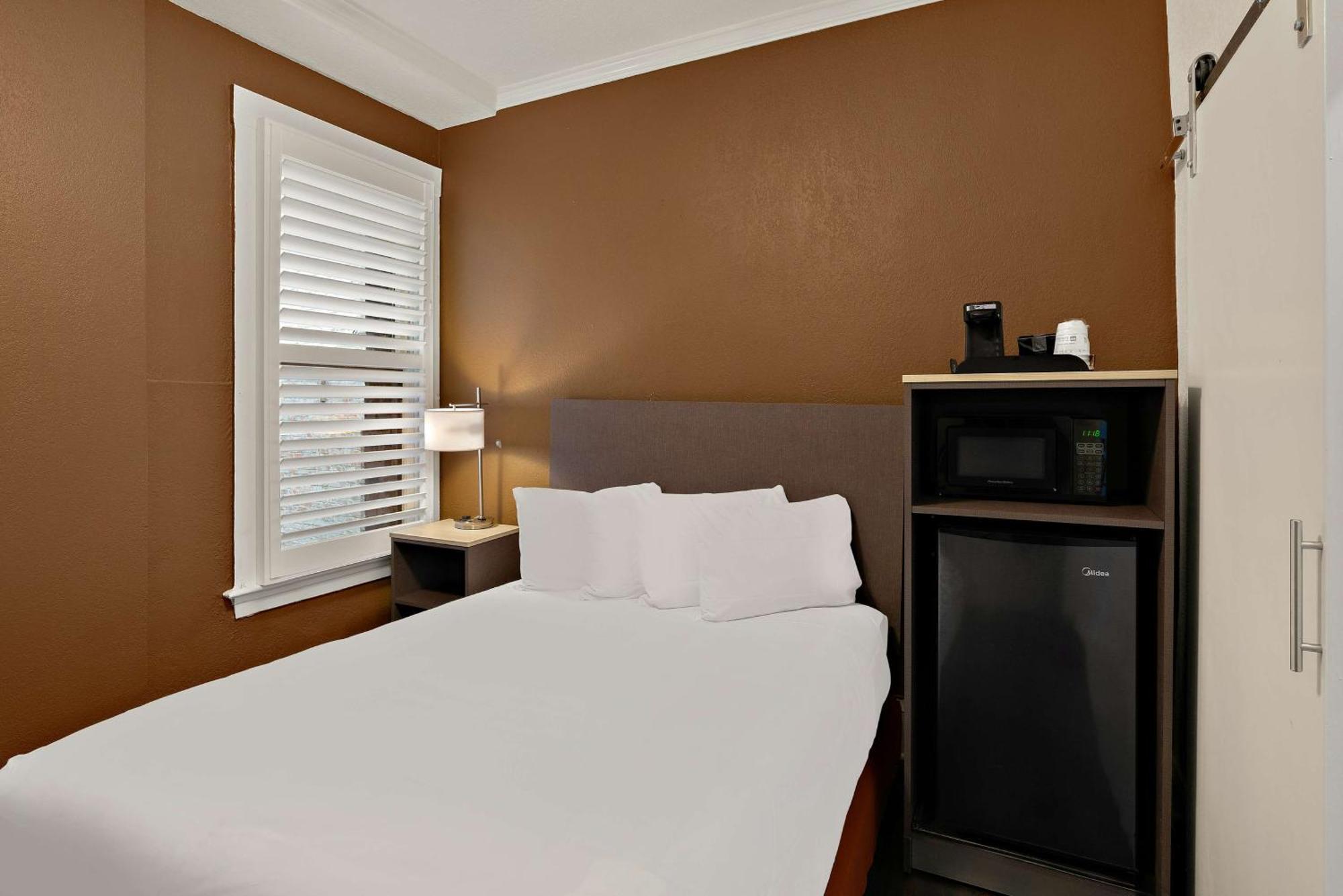 Quarto com Cama Queen-size - Não Fumantes