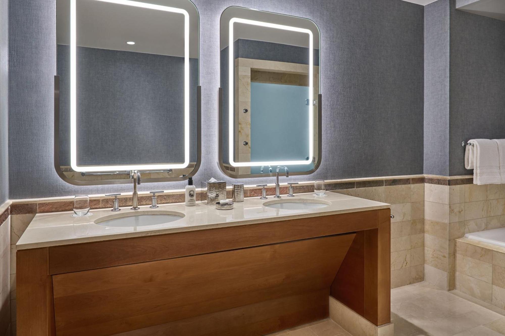 One-Bedroom Suite