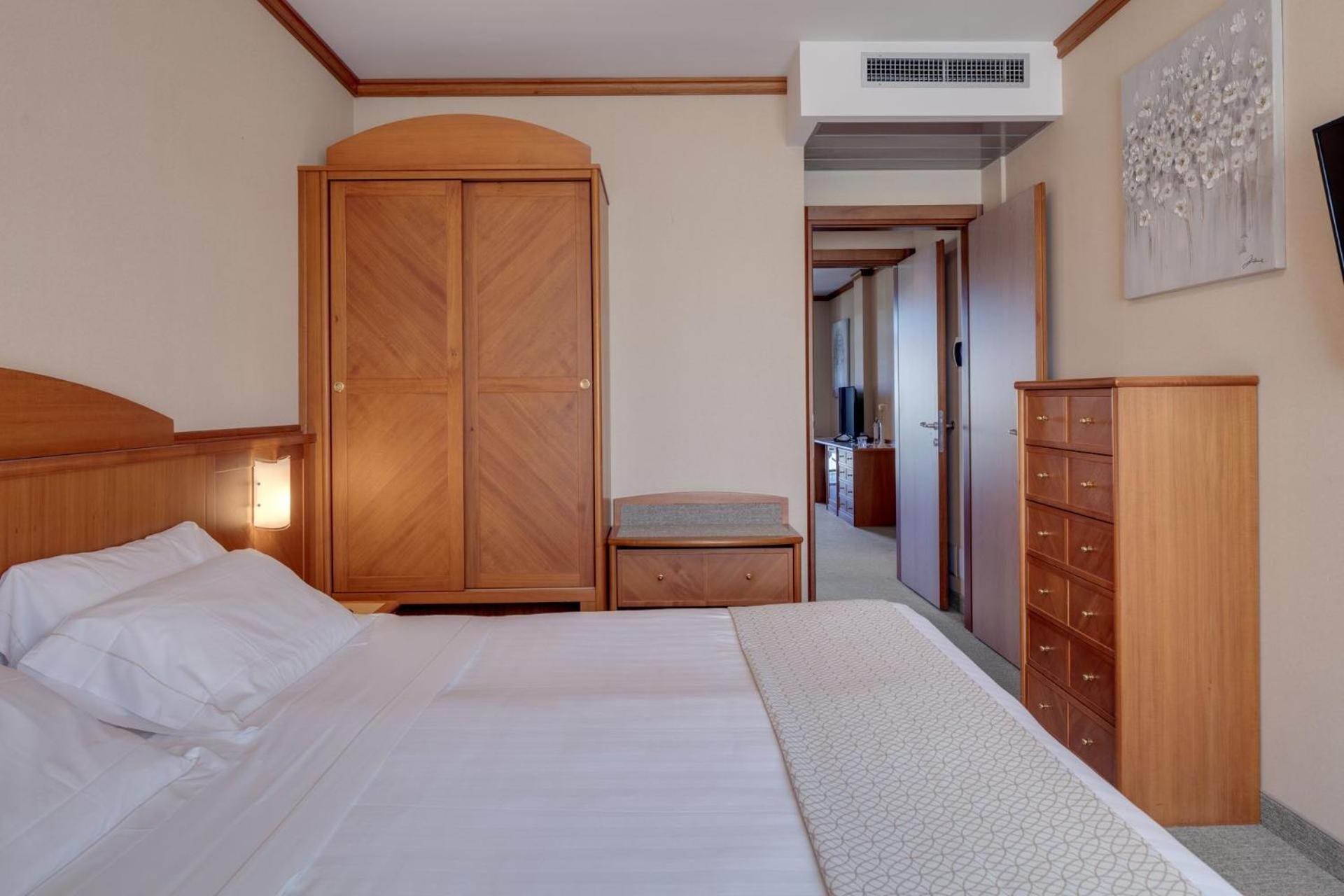 Suite Annex