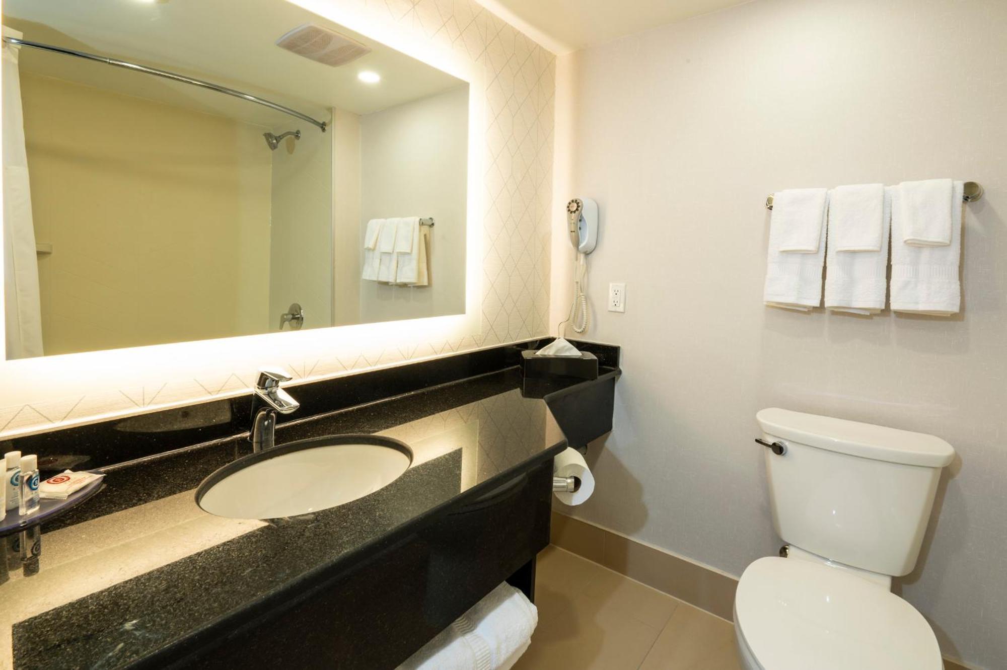 Chambre avec 2 Grands Lits Queen-Size