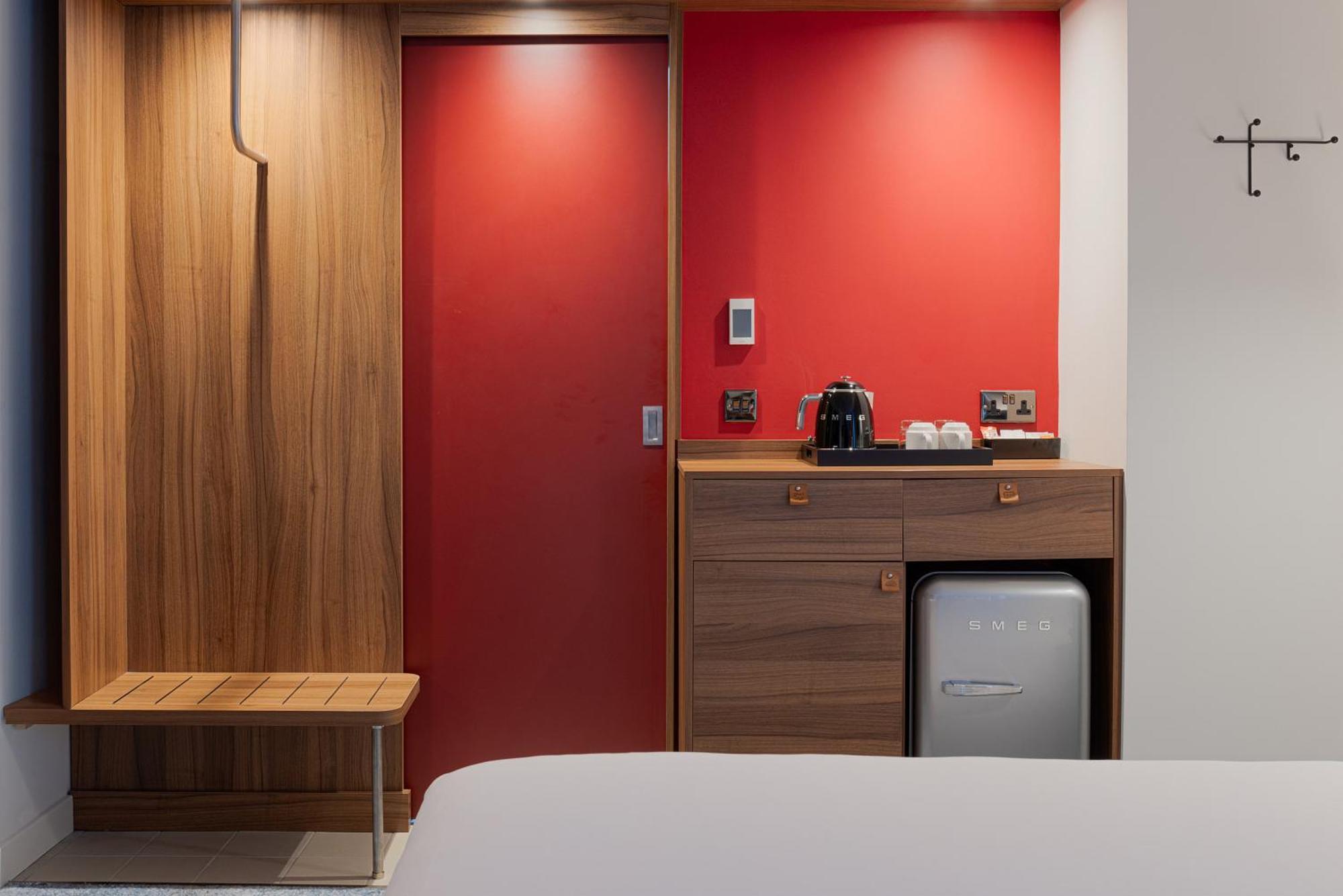 Premium Queen Room