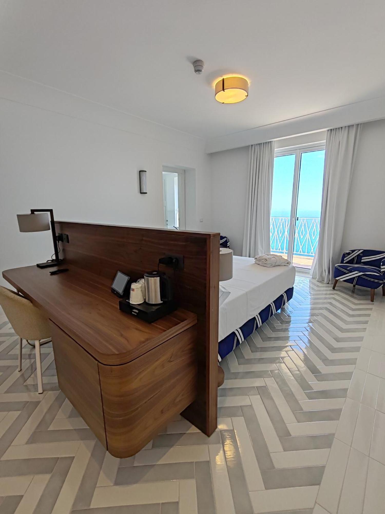 Prestige Deluxe Room Sea View