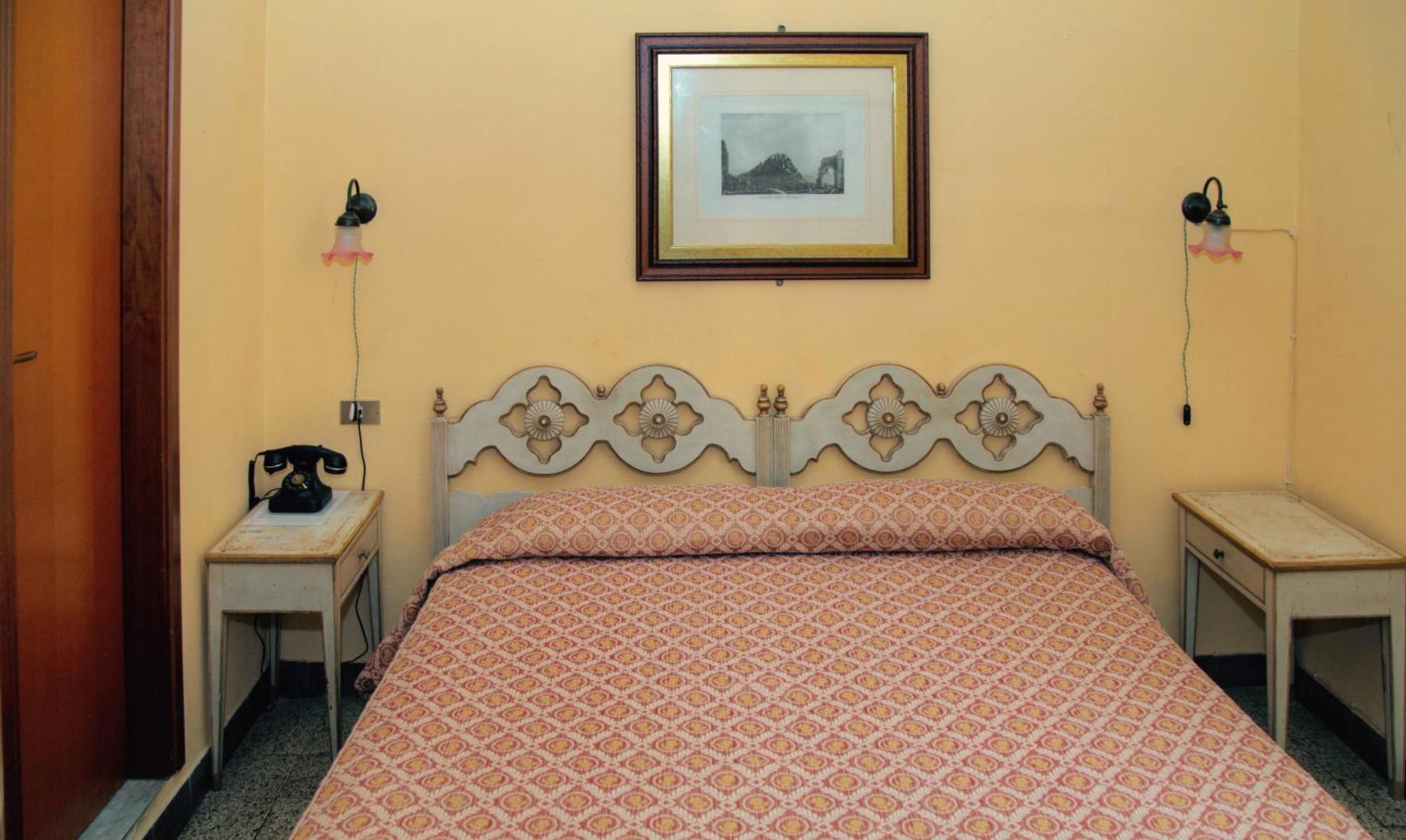 Large Double or Twin Room