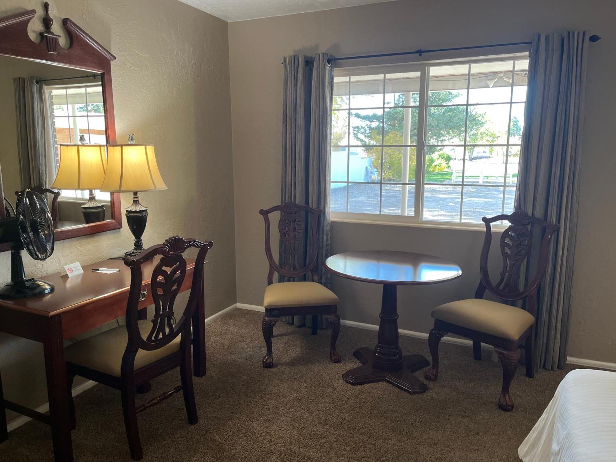 King Room,1543495390:JPEG