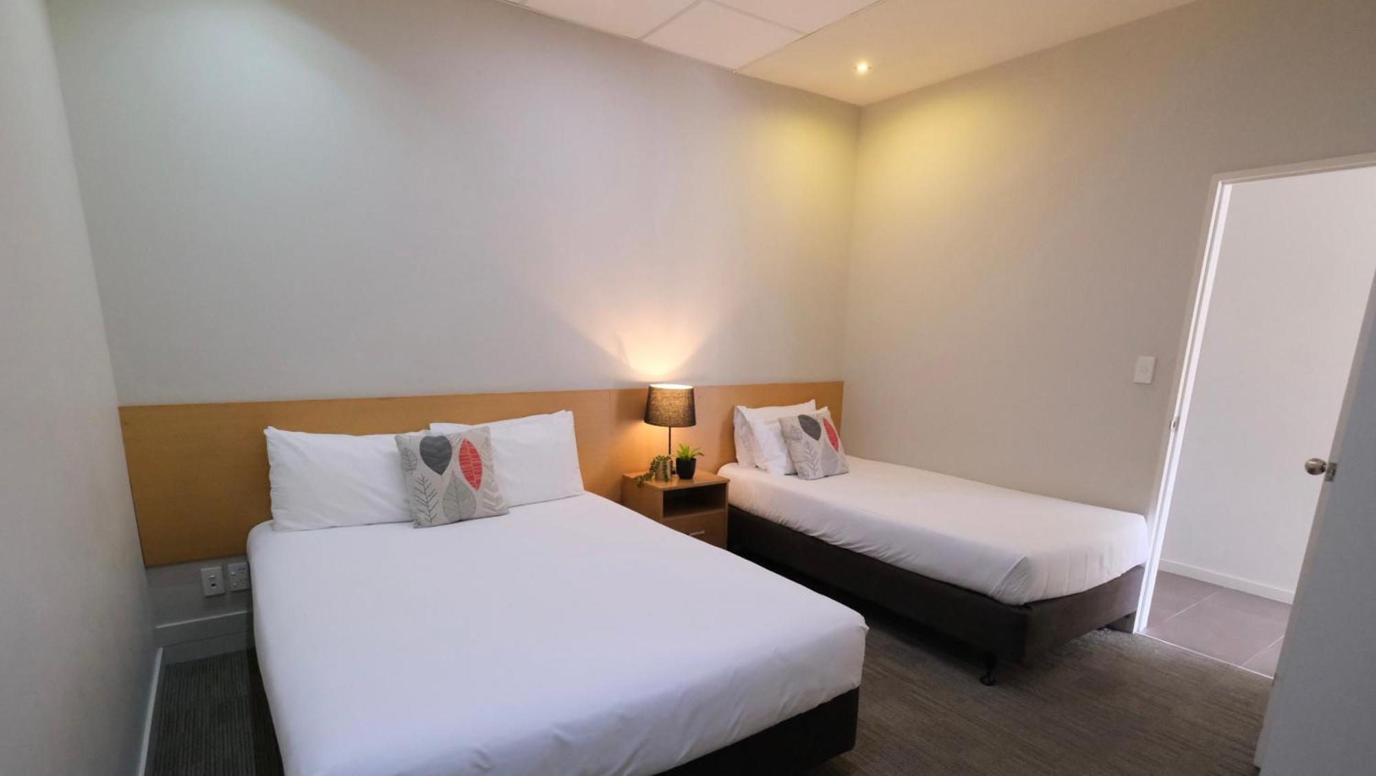 Two-Bedroom Suite,1543909963:JPEG