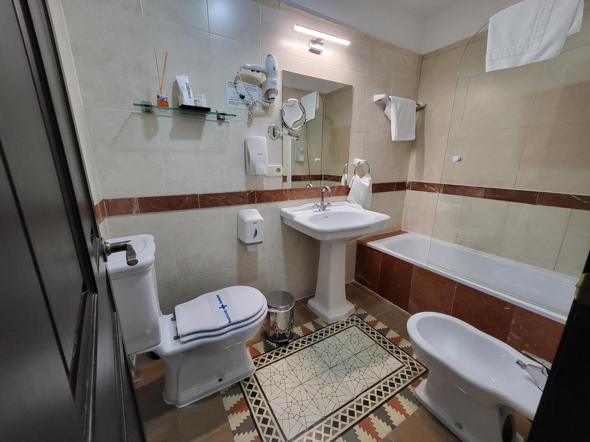 Interior Economy Twin Room