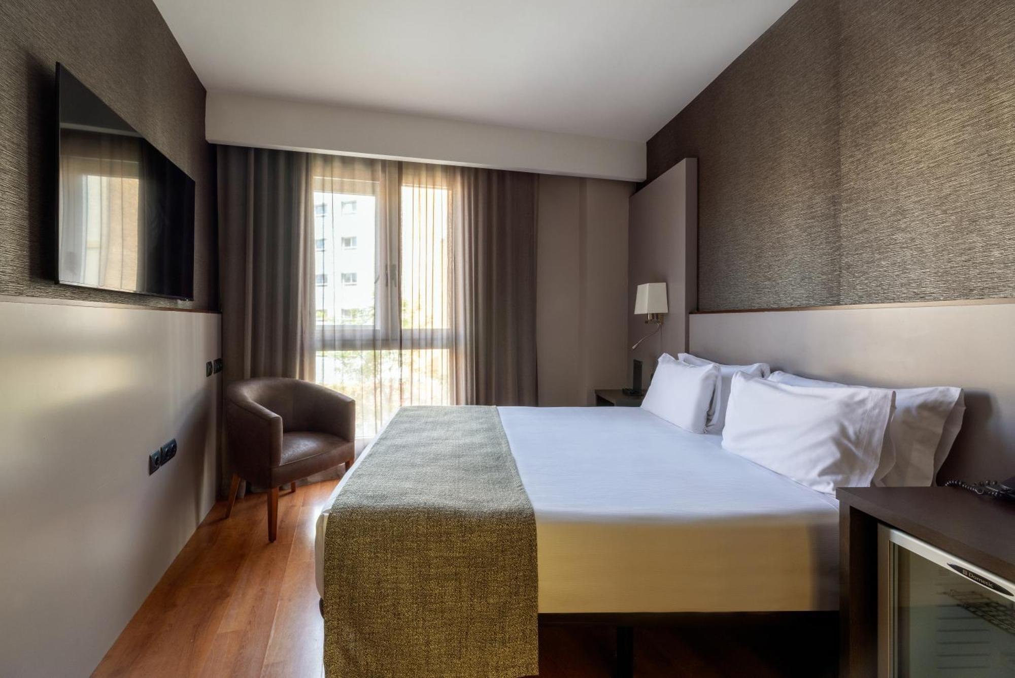 Double or Twin Room,1588040250:JPEG